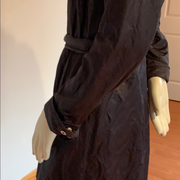 Gorgeous MK trench coat 🧥 + free 🎁 - Picture 5 of 8